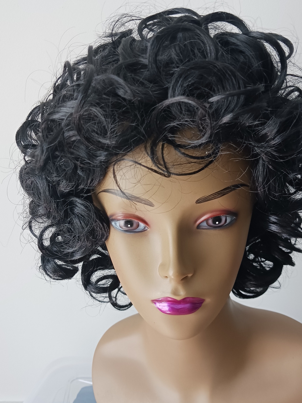 Black Curly Short Women's Wig - Stylish Everyday Look